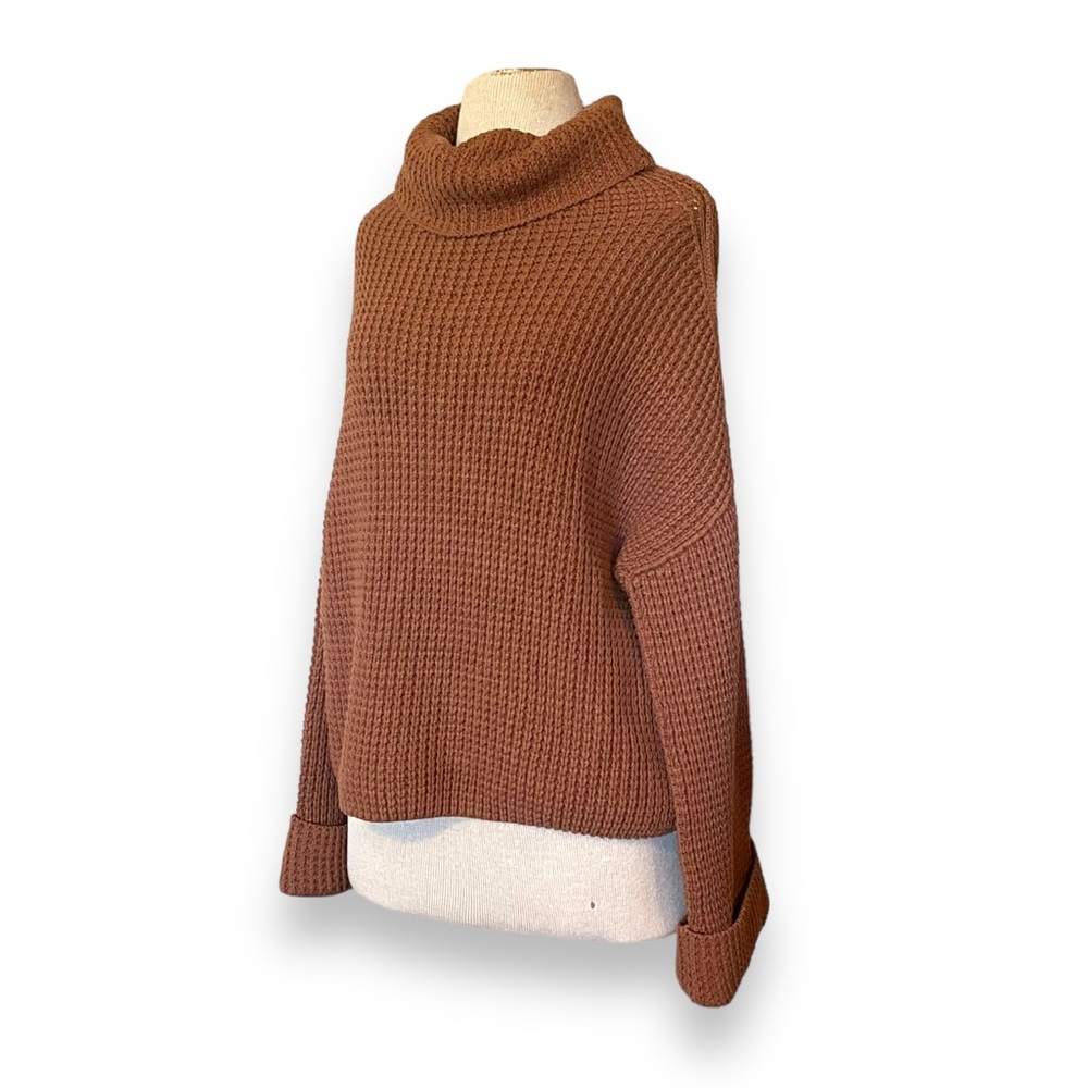 NWOT FREE PEOPLE chunky knit oversized sweater